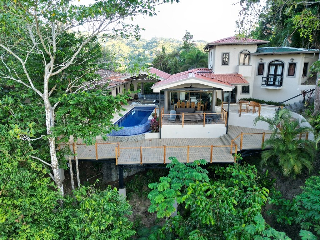 playahermosa jaco villa