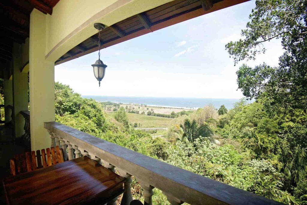 GuestHouseBalcony 1web